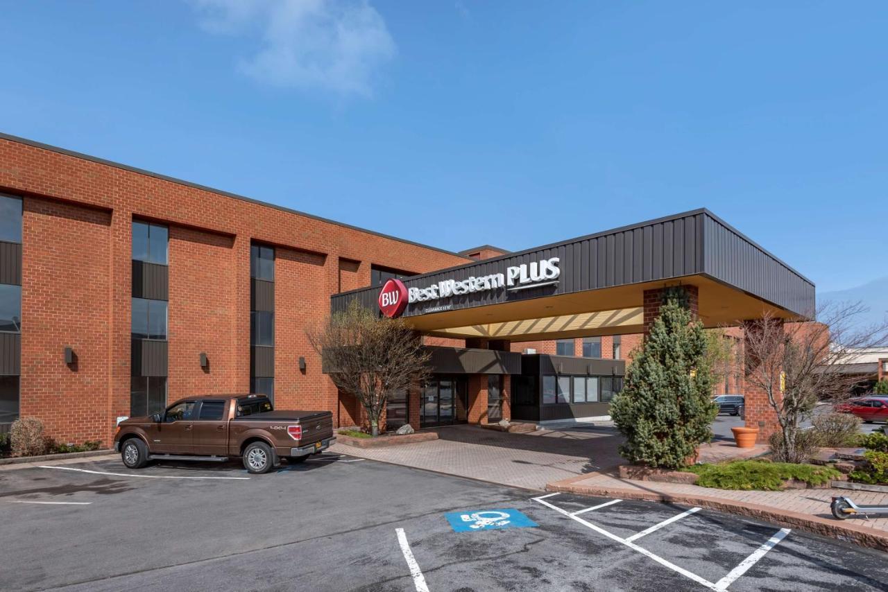 Best Western Plus Oswego Hotel And Conference Center Екстериор снимка
