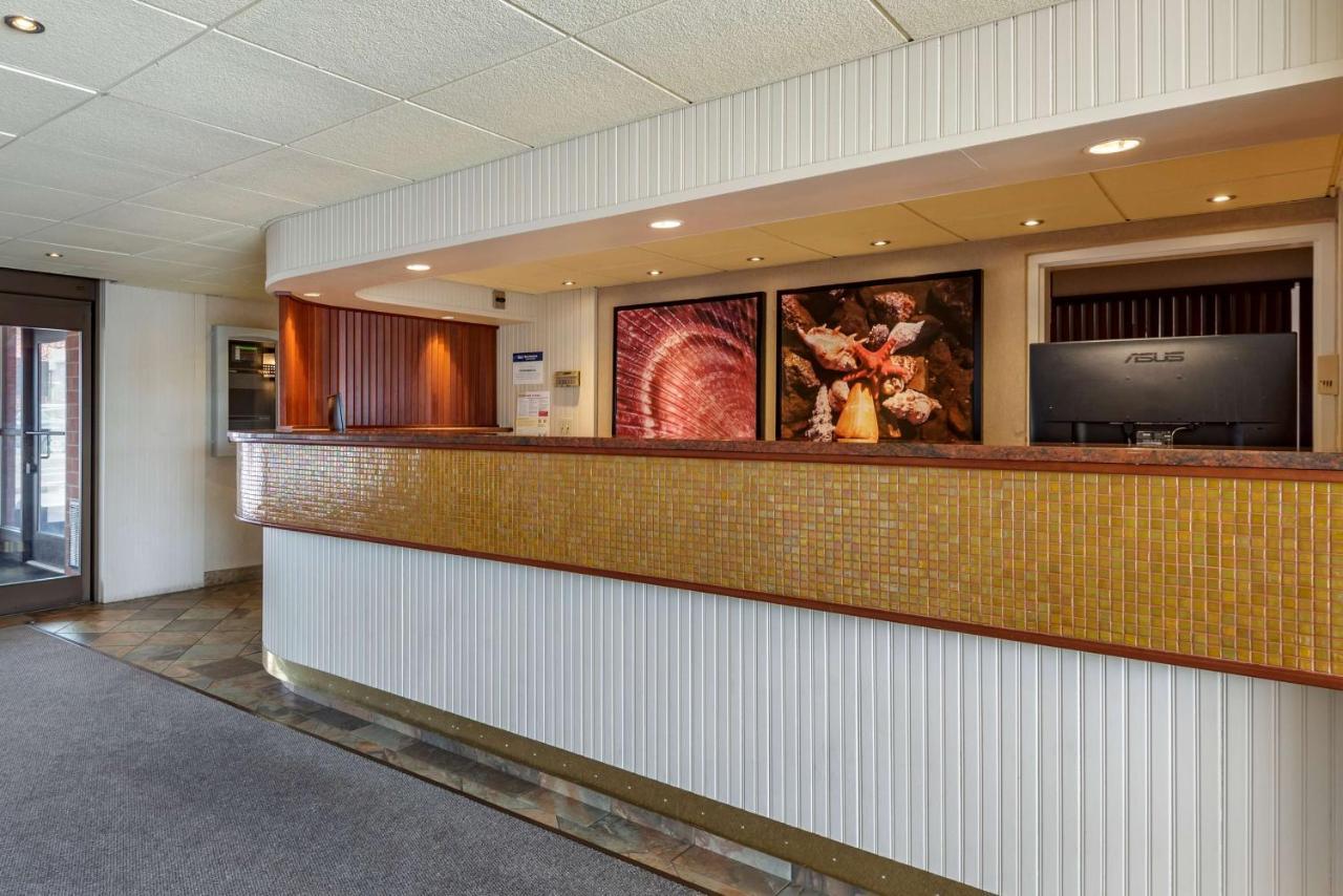 Best Western Plus Oswego Hotel And Conference Center Екстериор снимка