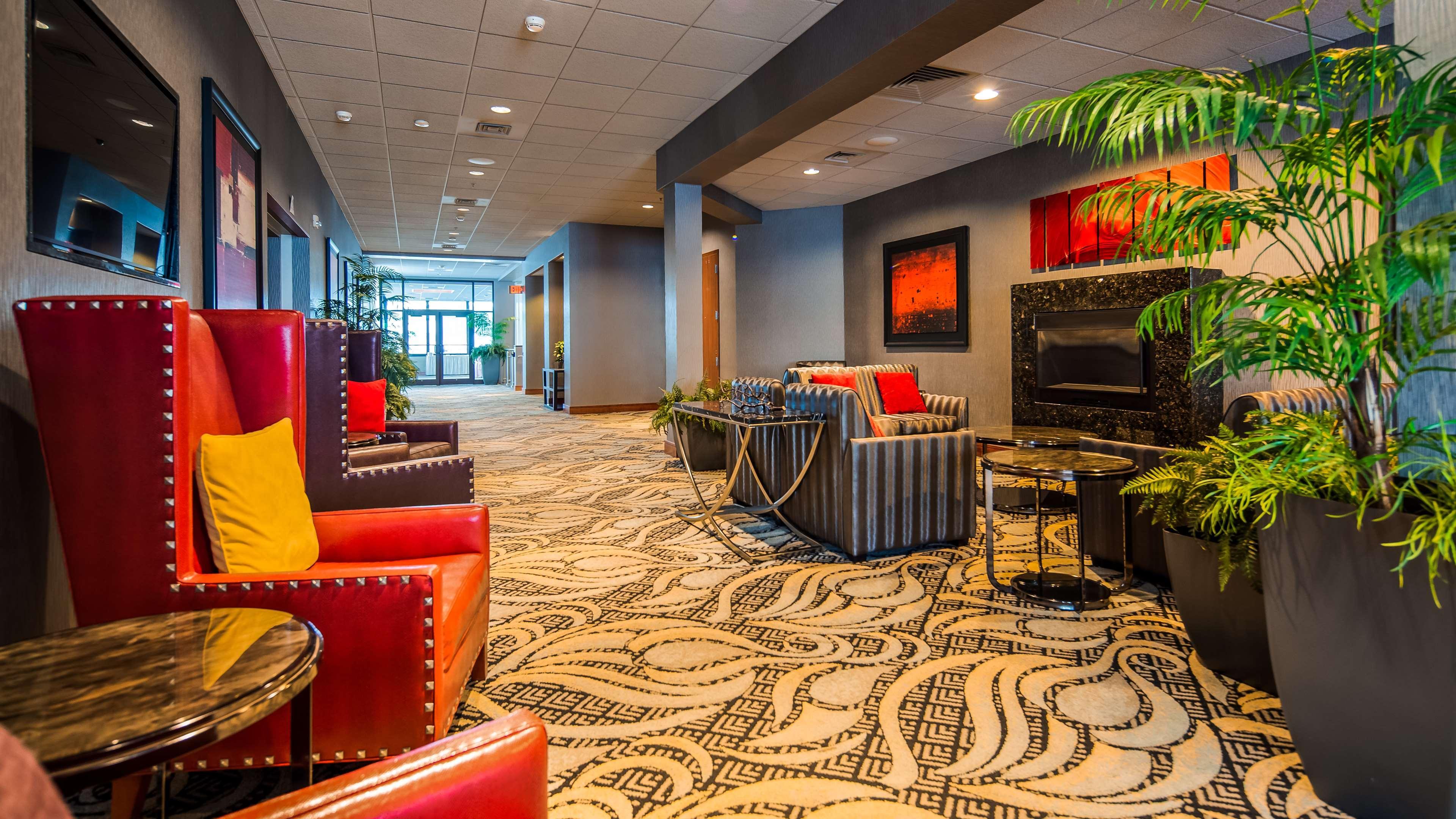 Best Western Plus Oswego Hotel And Conference Center Екстериор снимка