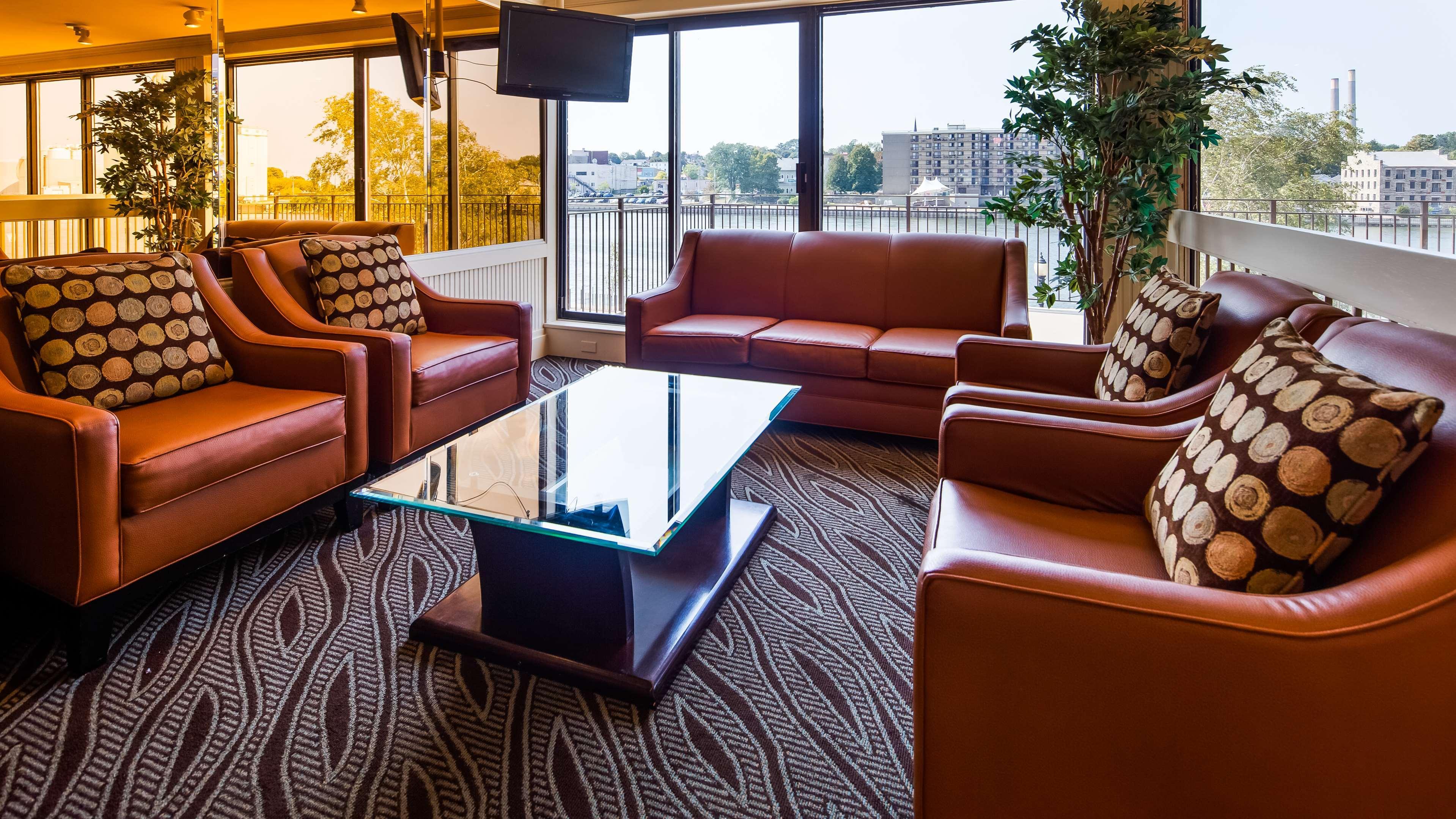 Best Western Plus Oswego Hotel And Conference Center Екстериор снимка
