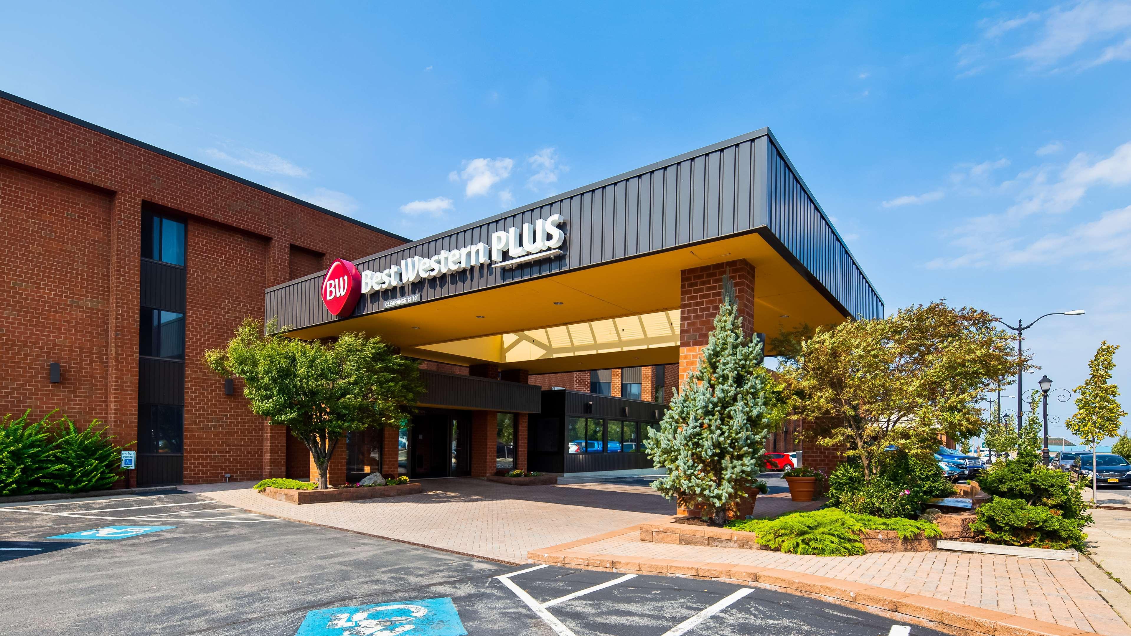 Best Western Plus Oswego Hotel And Conference Center Екстериор снимка