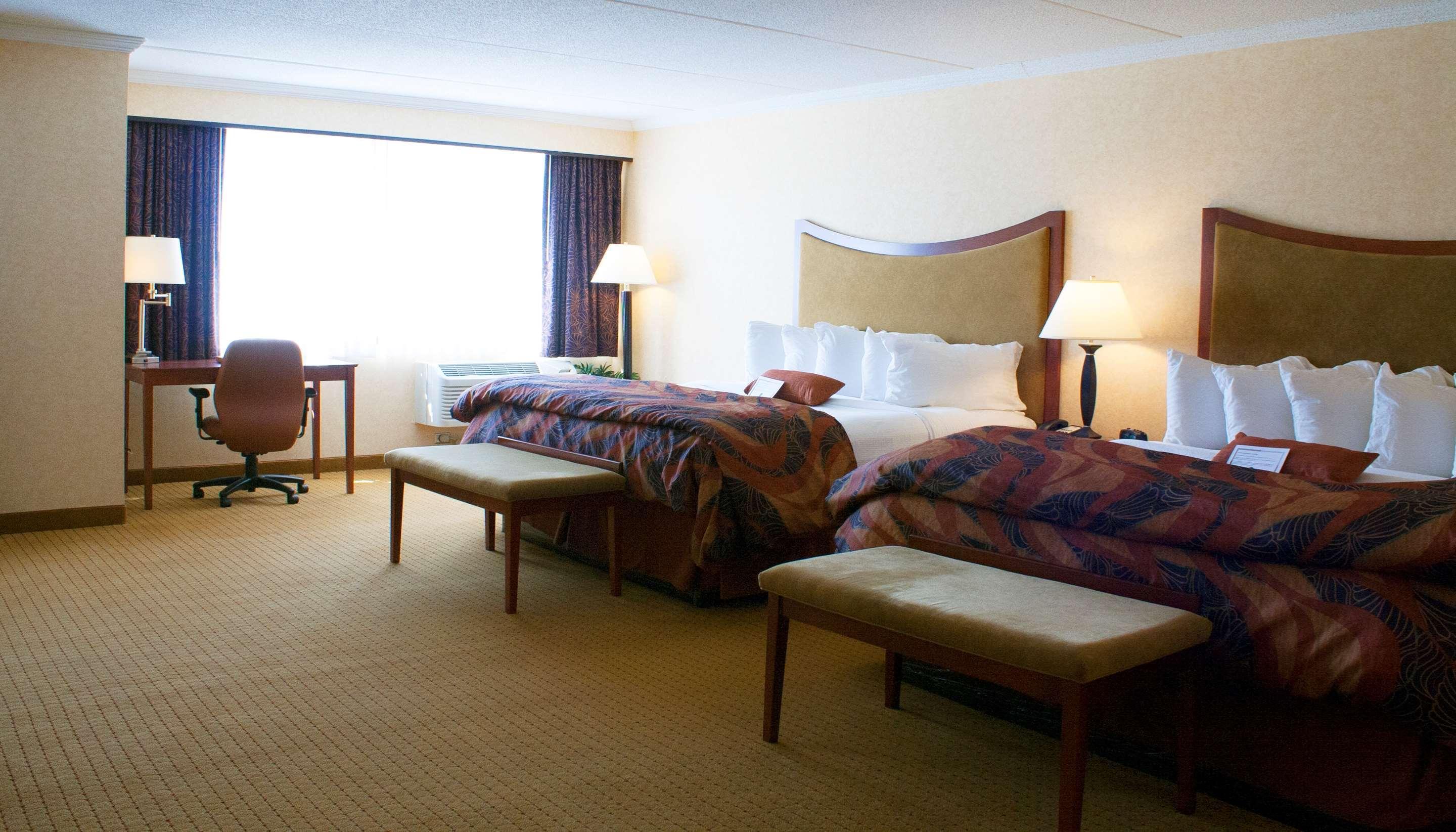Best Western Plus Oswego Hotel And Conference Center Екстериор снимка
